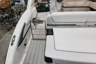 Thumbnail von Formula 350 Crossover Bowrider