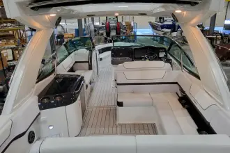 Thumbnail von Formula 350 Crossover Bowrider