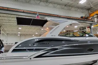 Thumbnail von Formula 350 Crossover Bowrider