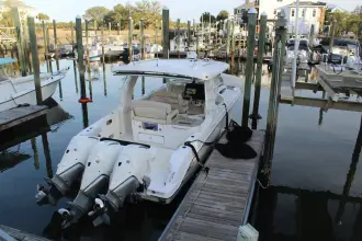 Thumbnail von Boston Whaler 350 Realm