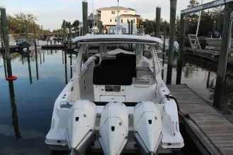 Thumbnail von Boston Whaler 350 Realm