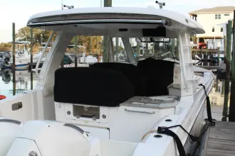 Thumbnail von Boston Whaler 350 Realm