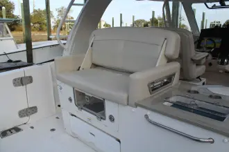 Thumbnail von Boston Whaler 350 Realm