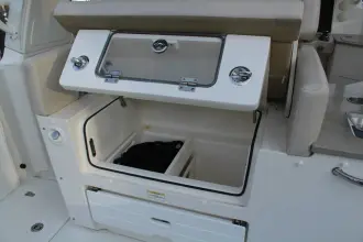 Thumbnail von Boston Whaler 350 Realm