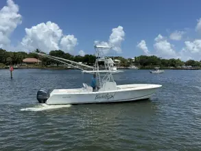 Regulator 32 Center Console INVICTUS
