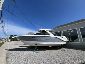 Sea Ray SLX 310 Outboard