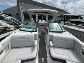Thumbnail von Sea Ray SLX 310 Outboard