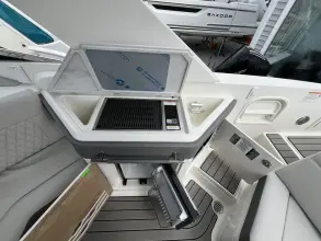Thumbnail von Sea Ray SLX 310 Outboard