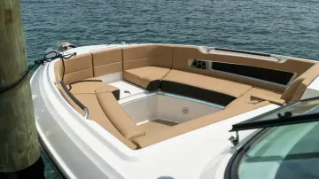 Thumbnail von Sea Ray SLX 310 Outboard