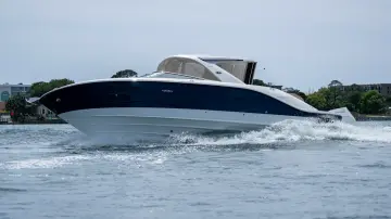 Thumbnail von Sea Ray SLX 310 Outboard