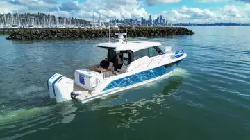 Thumbnail von Tiara Yachts 43LE