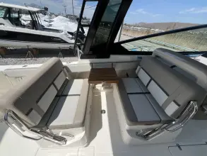 Thumbnail von Boston Whaler 330 Vantage