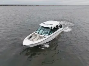 Thumbnail von Boston Whaler 330 Vantage
