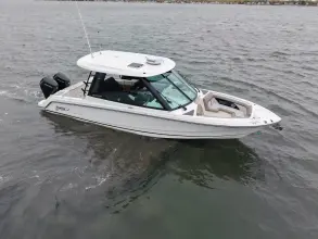 Thumbnail von Boston Whaler 330 Vantage