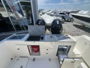 Thumbnail von Boston Whaler 330 Vantage