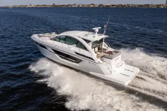 Thumbnail von Cruisers Yachts 50 Cantius