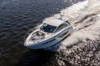 Thumbnail von Cruisers Yachts 50 Cantius