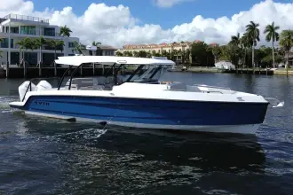 Thumbnail von Cruisers Yachts 38 VTR