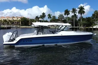 Thumbnail von Cruisers Yachts 38 VTR