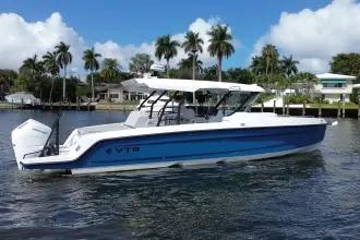 Thumbnail von Cruisers Yachts 38 VTR