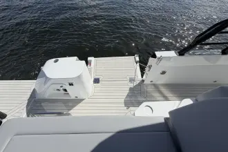 Thumbnail von Cruisers Yachts 38 VTR