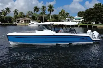Thumbnail von Cruisers Yachts 38 VTR
