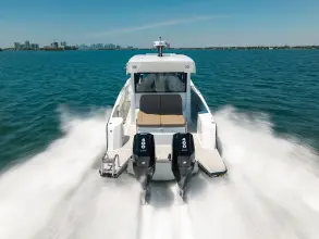 Thumbnail von Cruisers Yachts 38 VTR EC