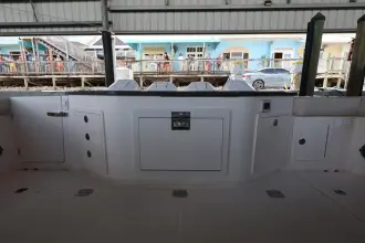 Thumbnail von Boston Whaler 405 Conquest