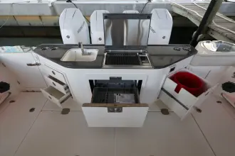 Thumbnail von Boston Whaler 405 Conquest