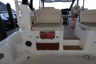 Thumbnail von Boston Whaler 405 Conquest