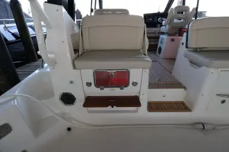 Thumbnail von Boston Whaler 405 Conquest