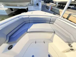 Thumbnail von Boston Whaler 330 Outrage