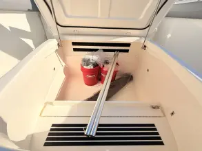 Thumbnail von Boston Whaler 330 Outrage