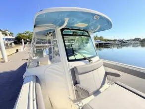 Thumbnail von Boston Whaler 330 Outrage