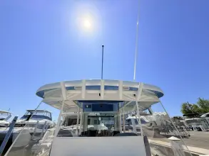 Thumbnail von Boston Whaler 330 Outrage