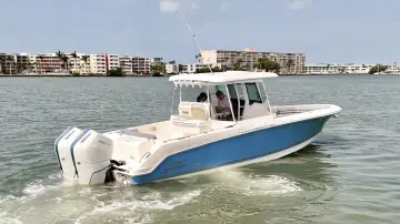 Thumbnail von Boston Whaler 330 Outrage