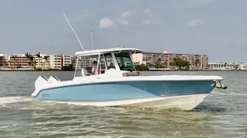 Thumbnail von Boston Whaler 330 Outrage