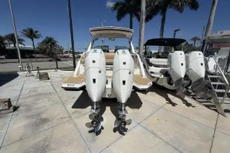 Thumbnail von Sea Ray SLX 310 Outboard