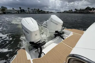 Thumbnail von Sea Ray 320 Sundancer Outboard