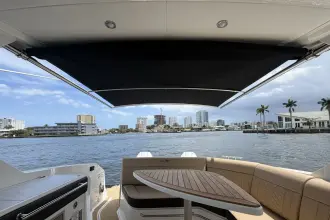 Thumbnail von Sea Ray 320 Sundancer Outboard