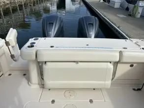 Thumbnail von Grady White Express 330