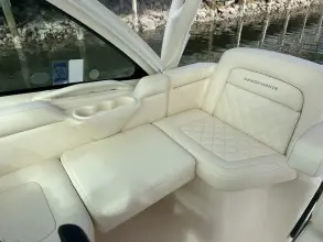 Thumbnail von Grady White Express 330
