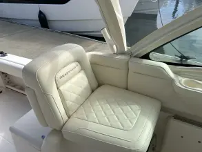 Thumbnail von Grady White Express 330