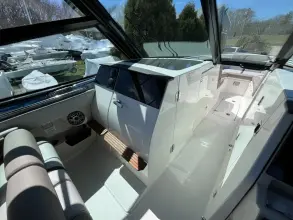 Thumbnail von Boston Whaler 330 Vantage
