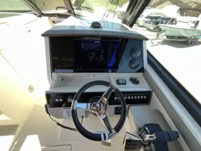 Thumbnail von Boston Whaler 330 Vantage
