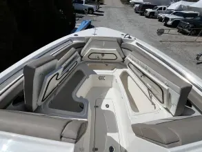 Thumbnail von Boston Whaler 330 Vantage