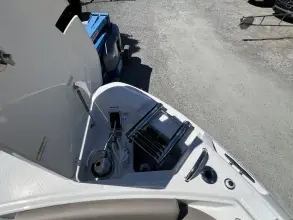 Thumbnail von Boston Whaler 330 Vantage