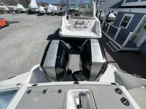 Thumbnail von Boston Whaler 330 Vantage