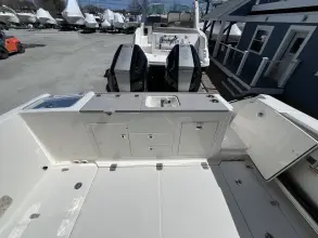 Thumbnail von Boston Whaler 330 Vantage