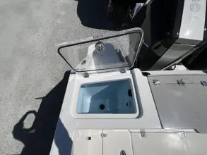 Thumbnail von Boston Whaler 330 Vantage